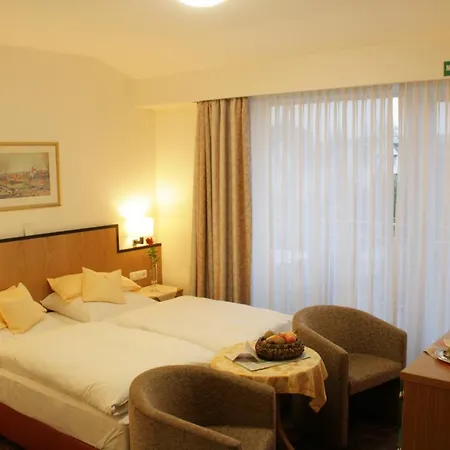 Haus Berlin Hotel 3*