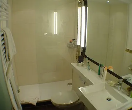 Haus Berlin 3* Bonn